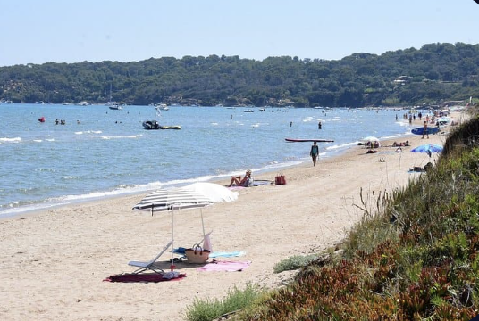 La plage de la Bergerie à Hyères